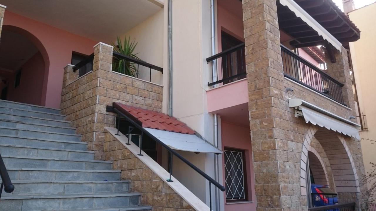 Ferienapartment At Home Ouranoupolis Esterno foto